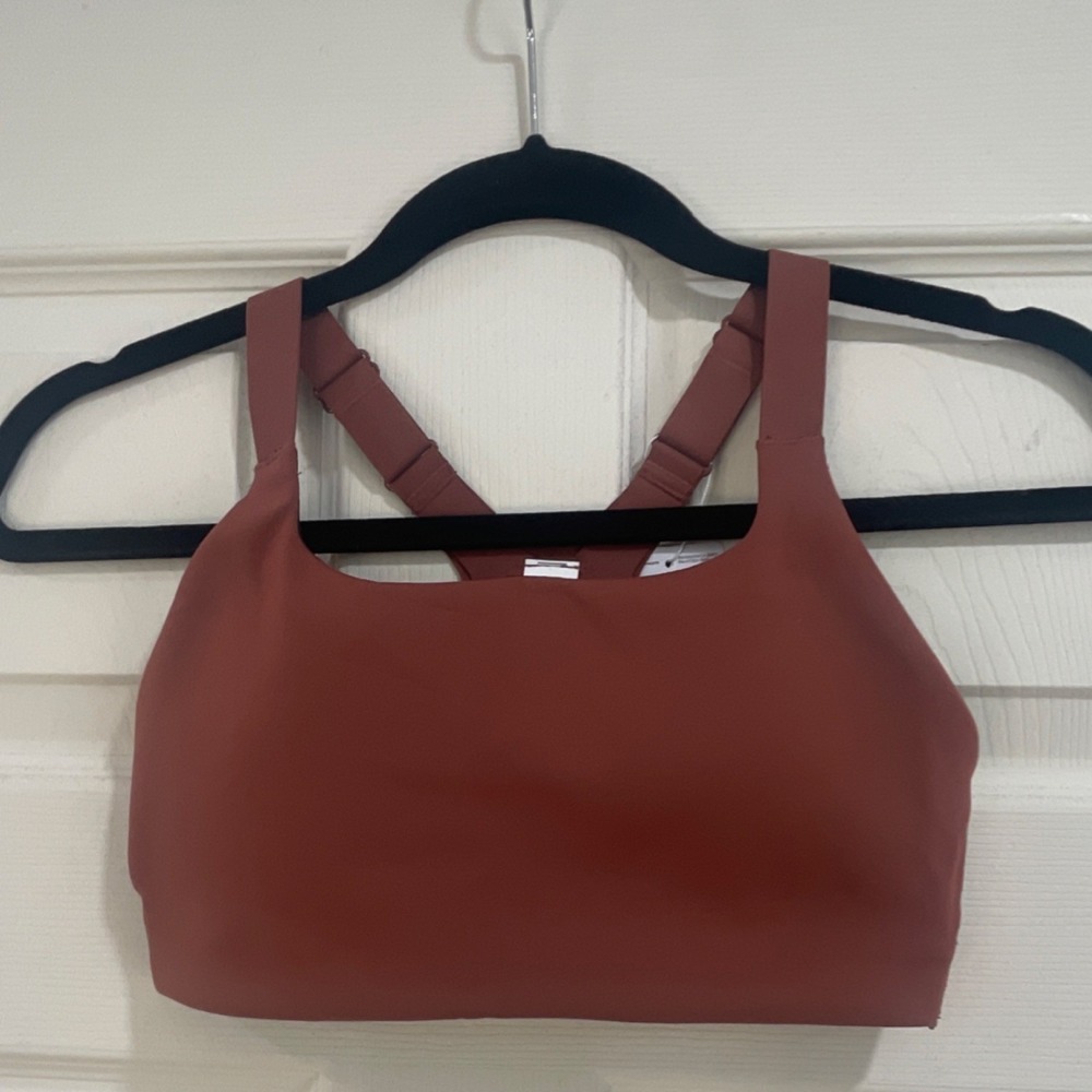 NWT Lululemon Ultralu Sports Bra Medium Support B/C Cup Size 4 Asian Copper